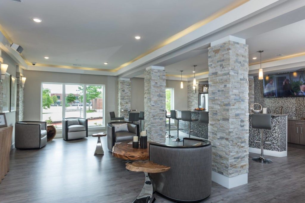 Clubhouse 4 8