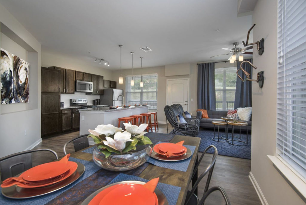 Diningkitchenliving 11
